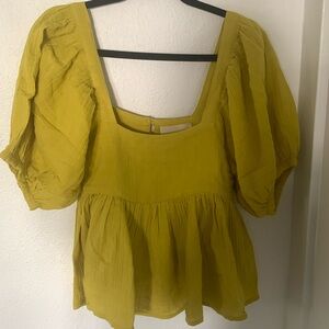 Anaak Brigitte puff top NWT
